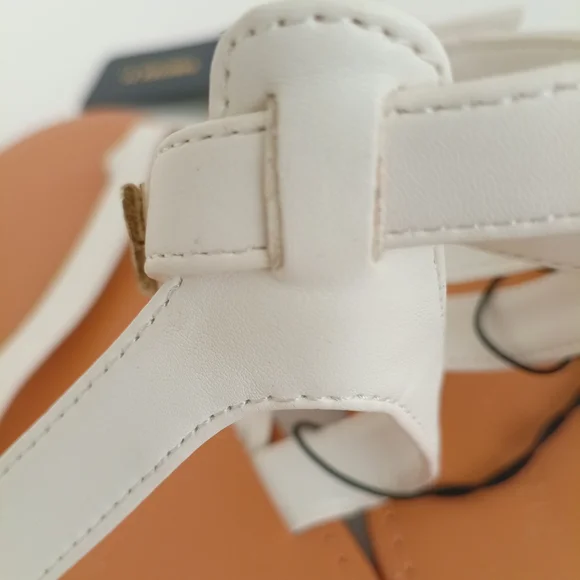 Forever 21 White Tan Tong Sandals With Ankle Straps Minimalist Design Size US 8 - Picture 6 of 12